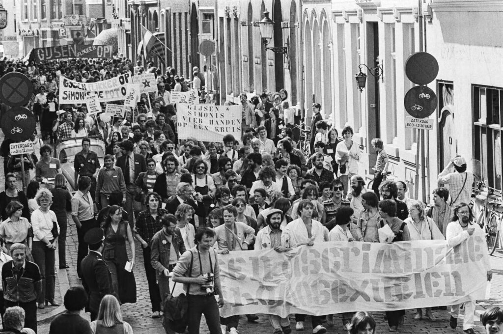 Protest tegen bisschop Gijsen